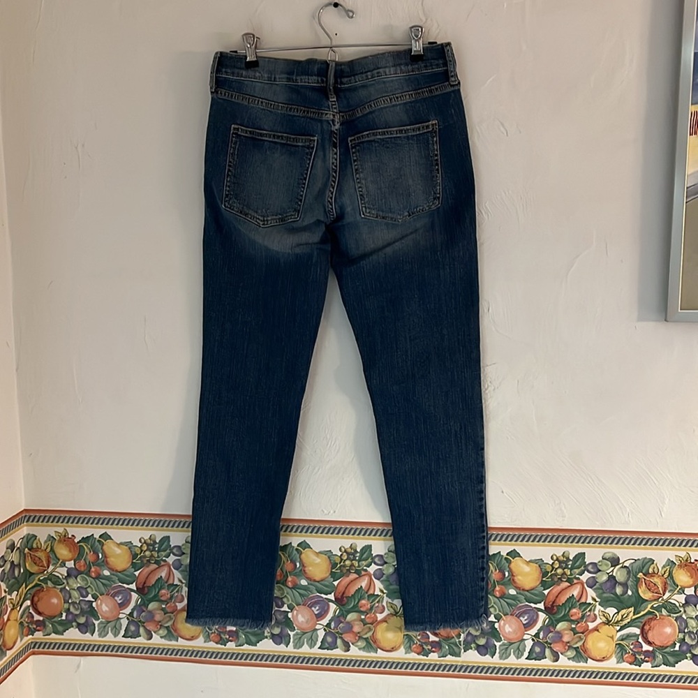 Banana Republic Mid Rise Girlfriend Jeans, Size 0/25, Medium Blue - Picture 5 of 10